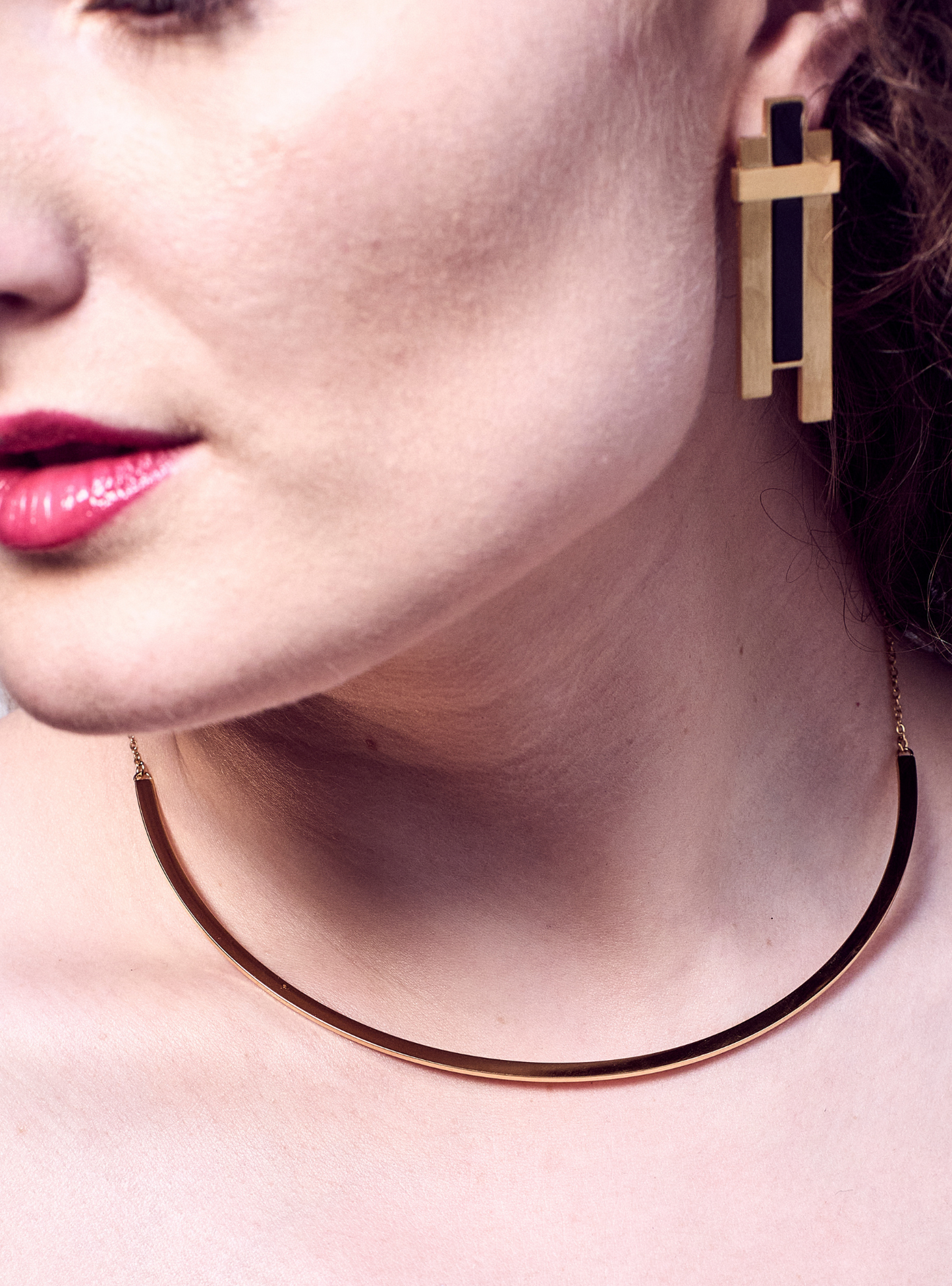 Nightcrawler Black Onyx Gold Earring