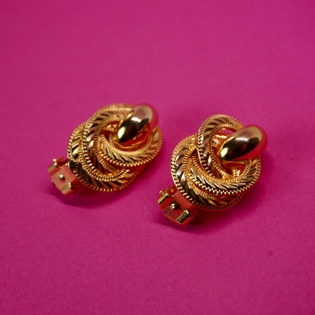 Vintage clip-on earrings knot
