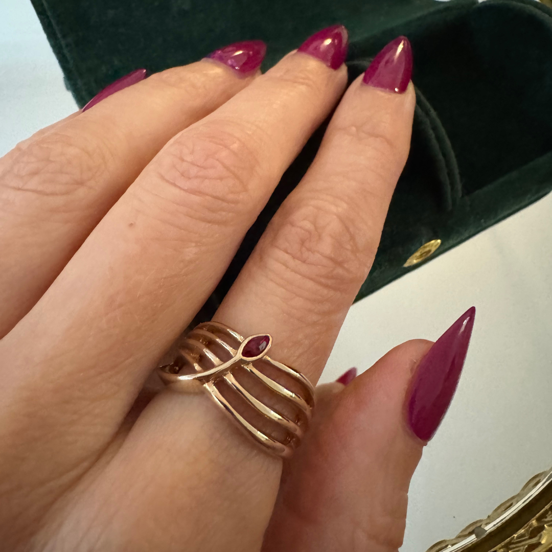 Vintage Leaf Ring