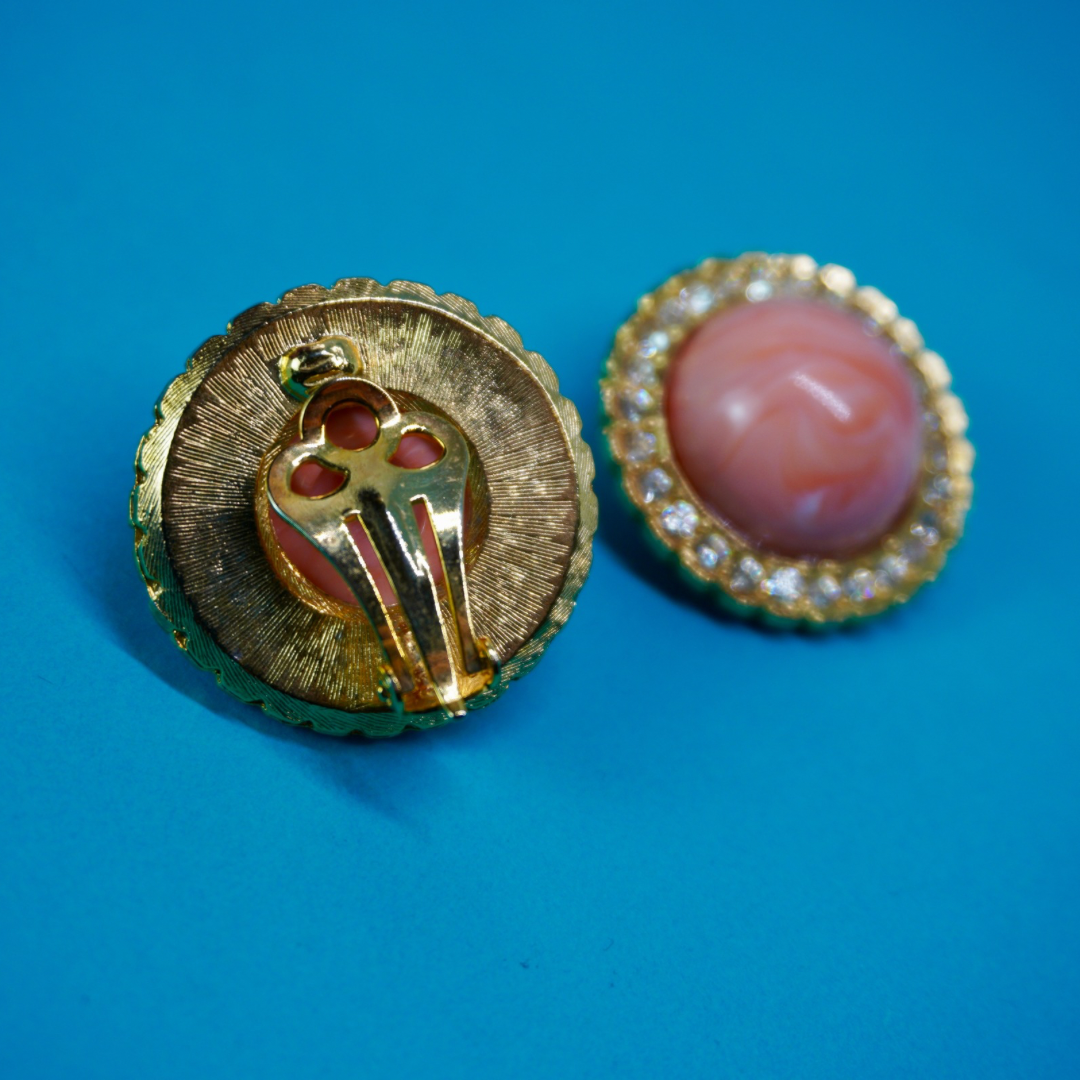 Vintage clip-on earrings (peach)