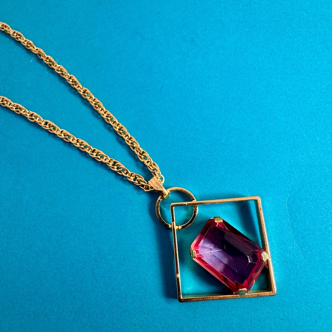 Vintage geometric necklace
