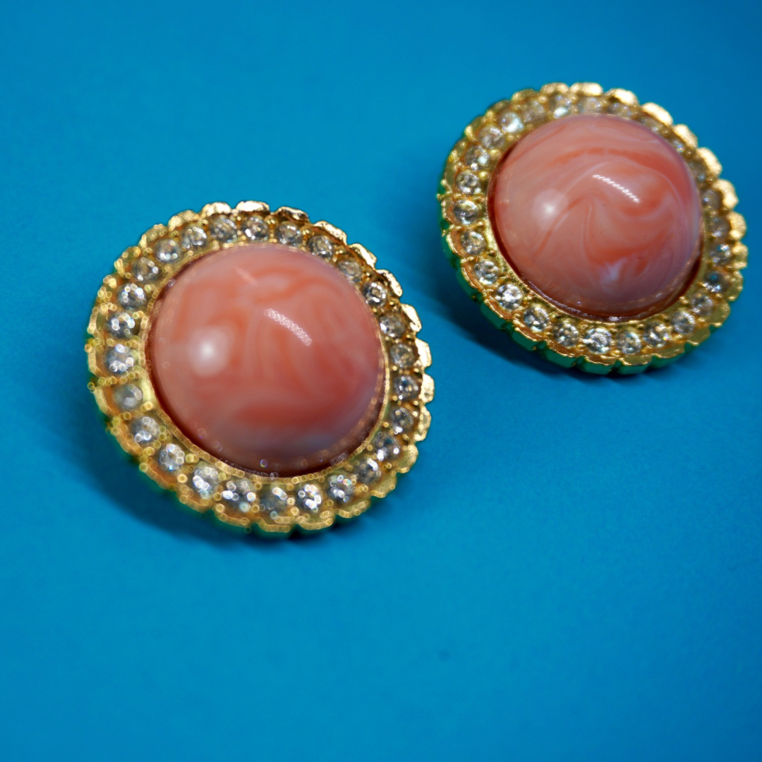 Vintage clip-on earrings (peach)