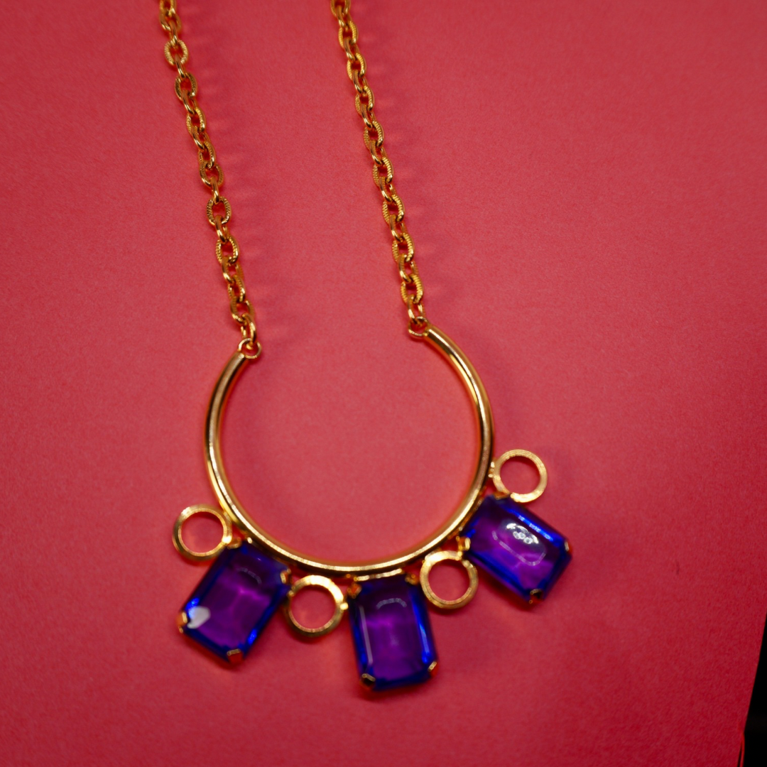 Vintage necklace blue
