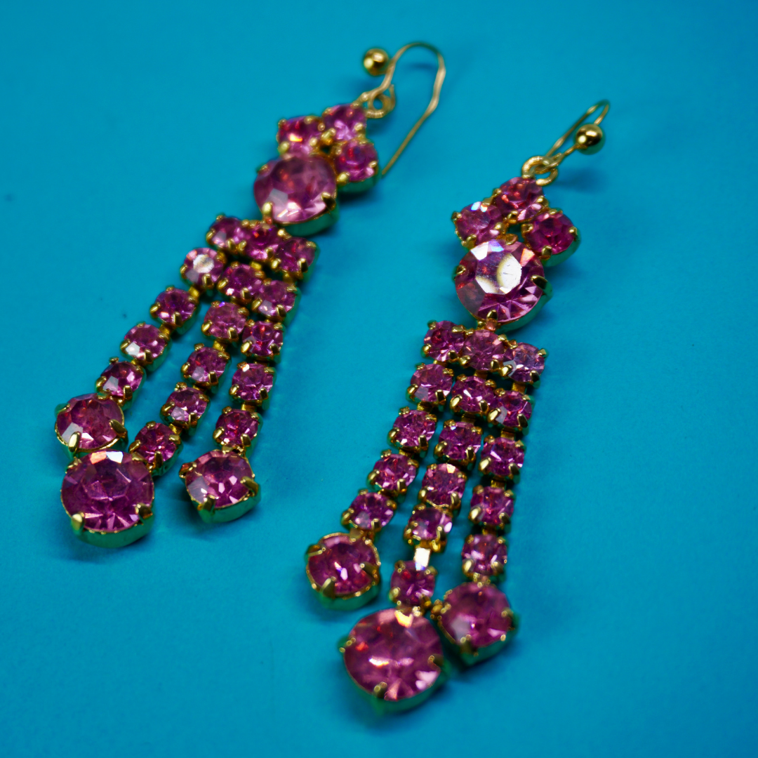 Vintage dangle earrings (pink)
