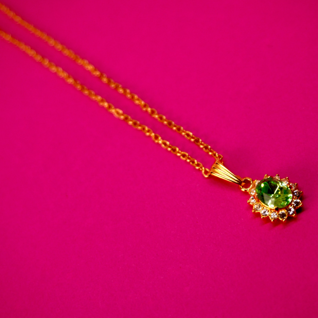 Vintage necklace green