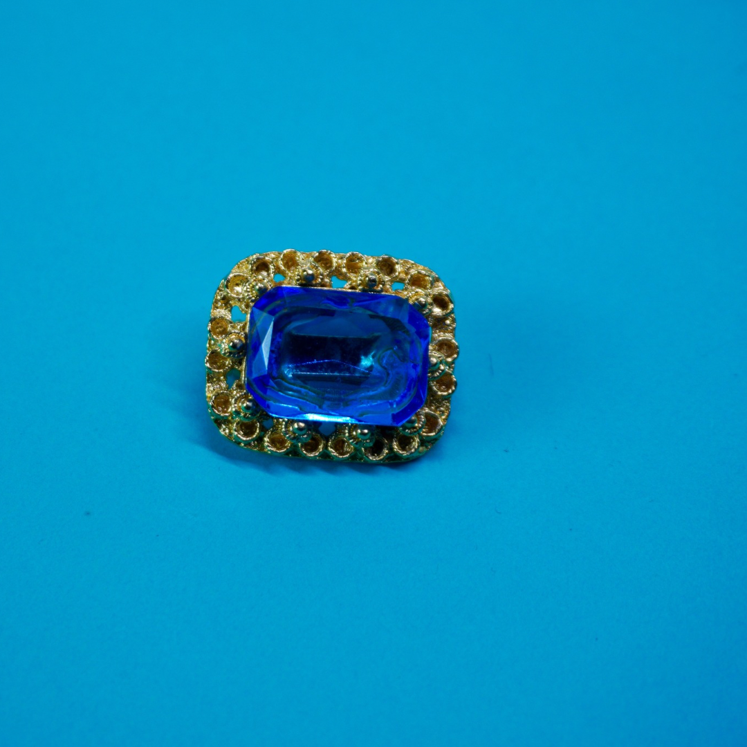 Vintage brooch blue (West)