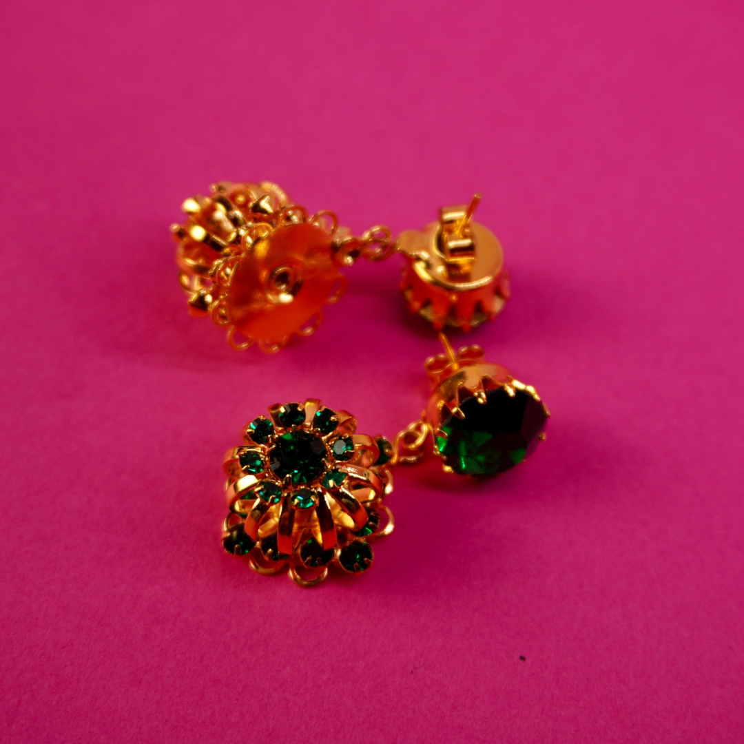 Vintage green dangle earrings
