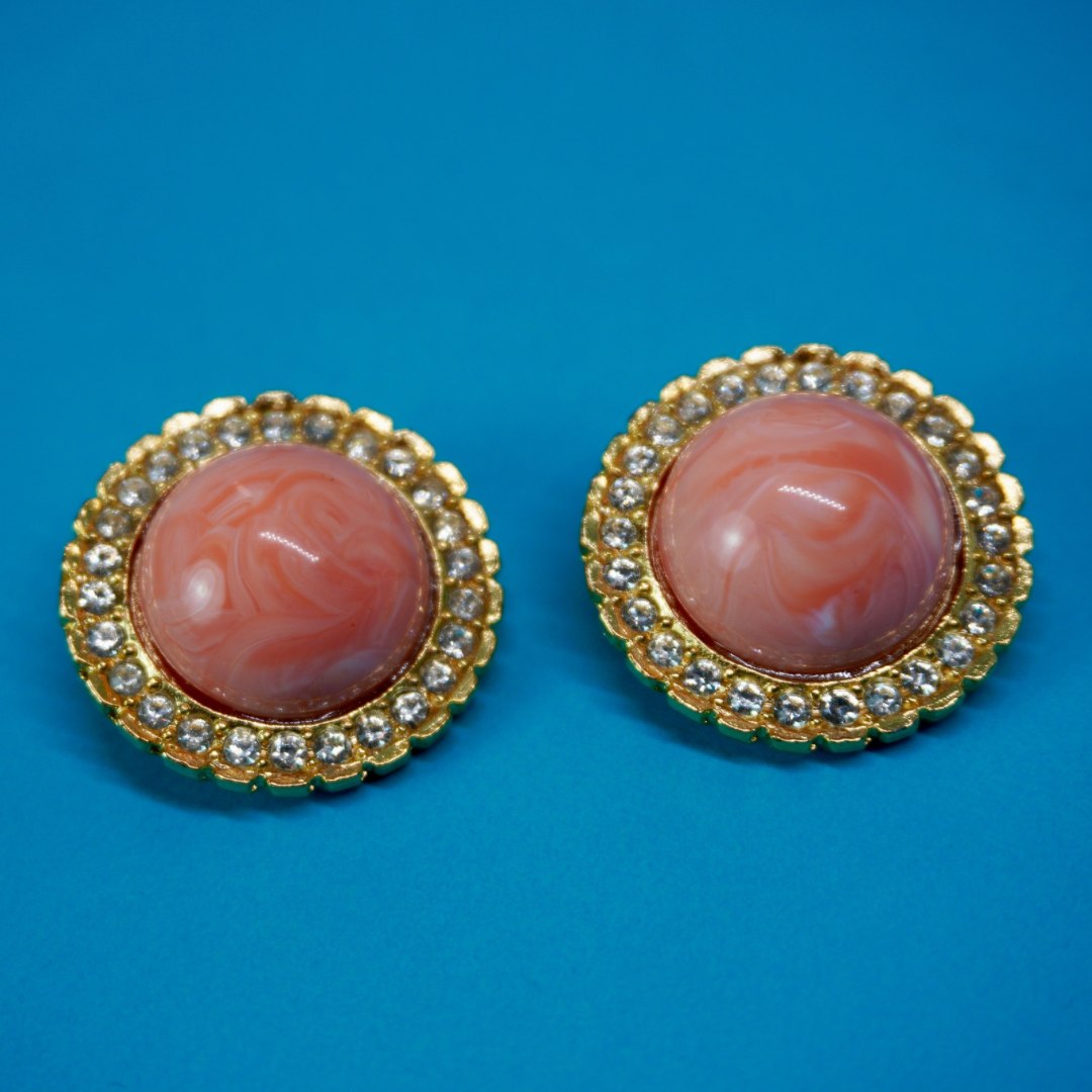 Vintage clip-on earrings (peach)