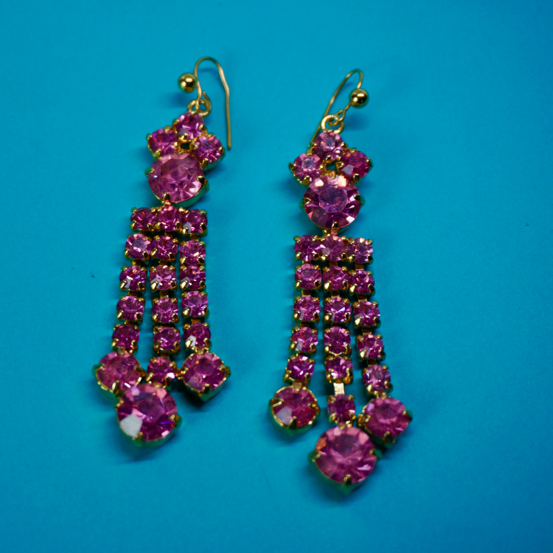 Vintage dangle earrings (pink)