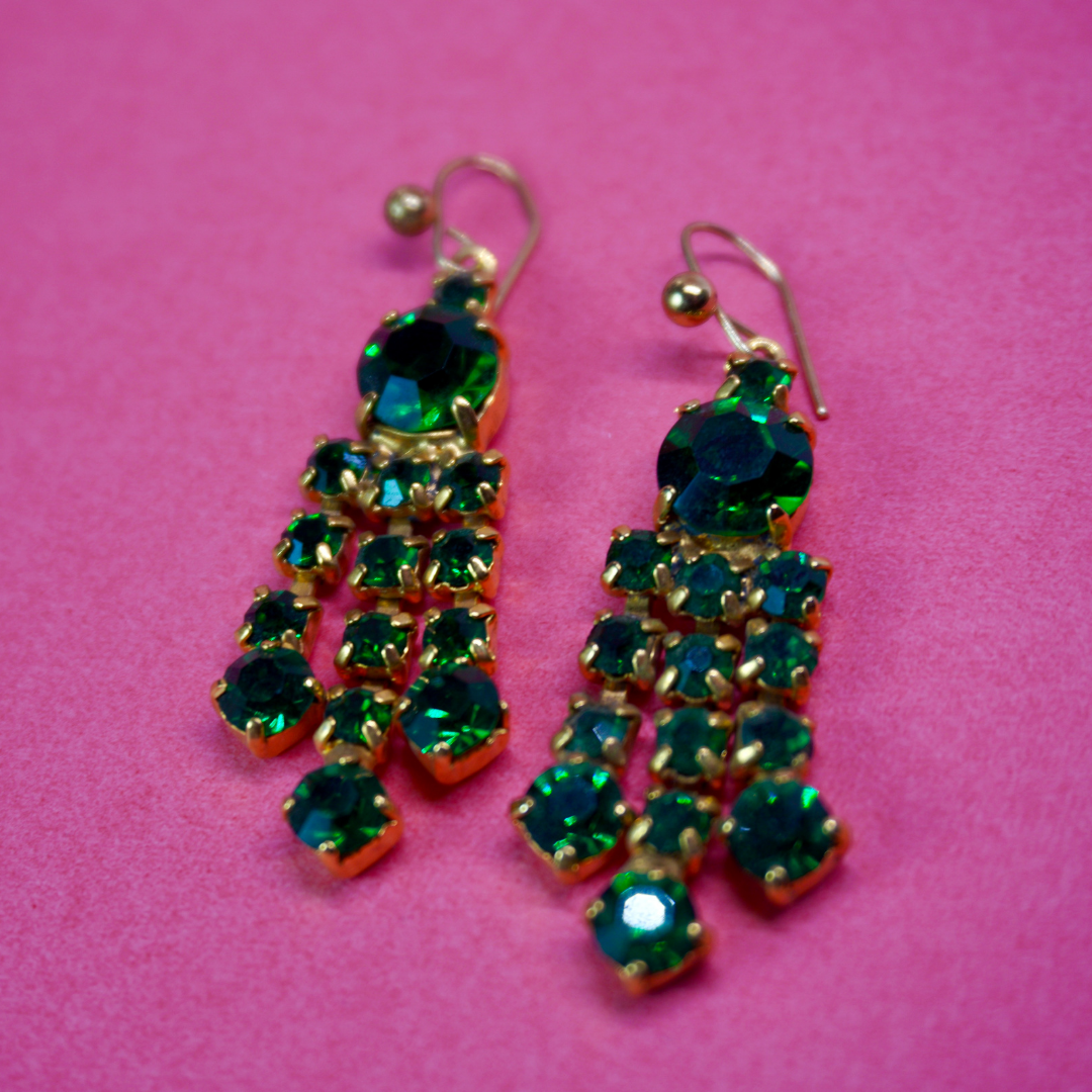 Vintage dangle earrings (green)