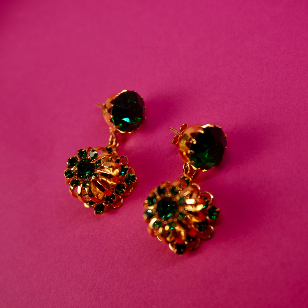 Vintage green dangle earrings