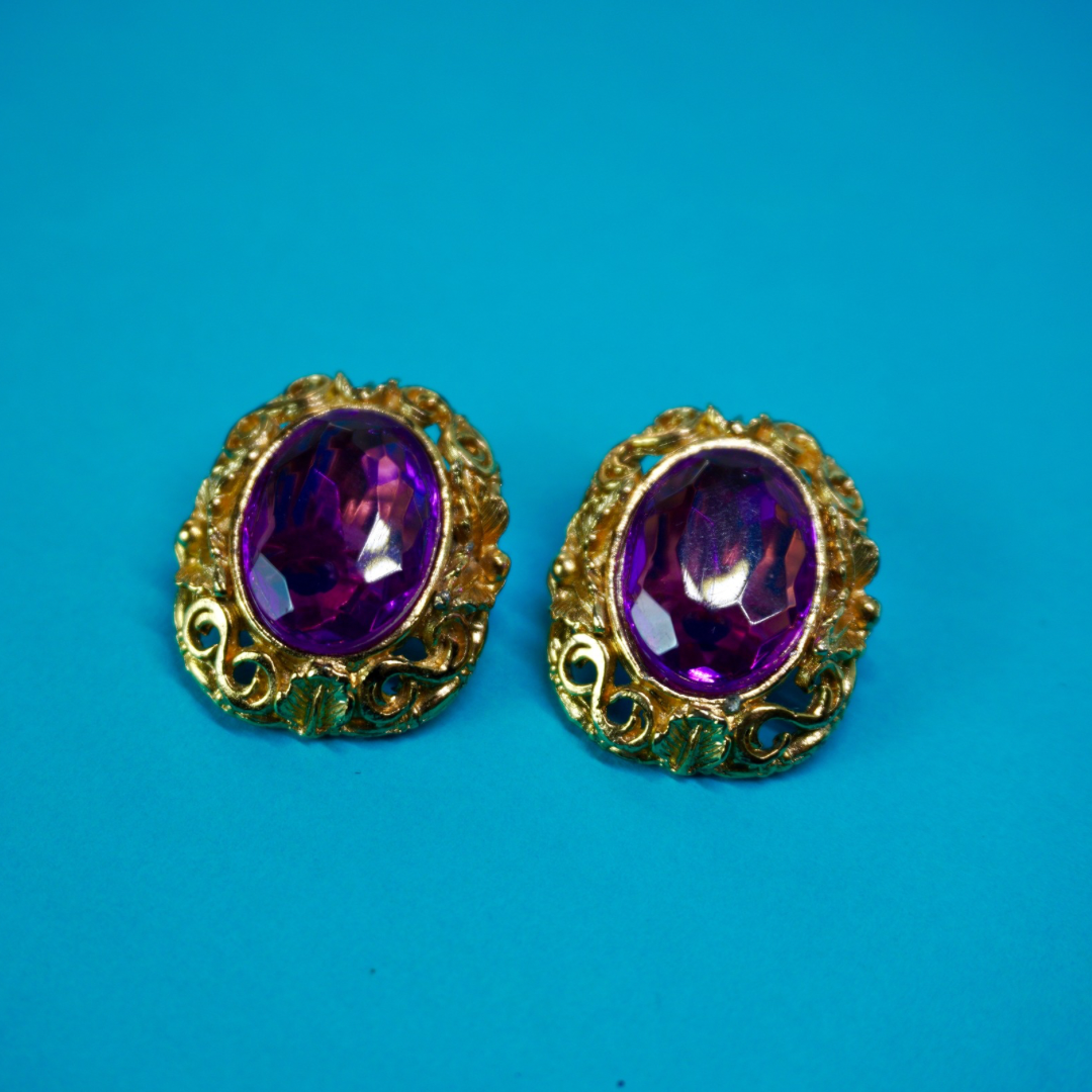 Vintage filigree clip-on earrings (purple)